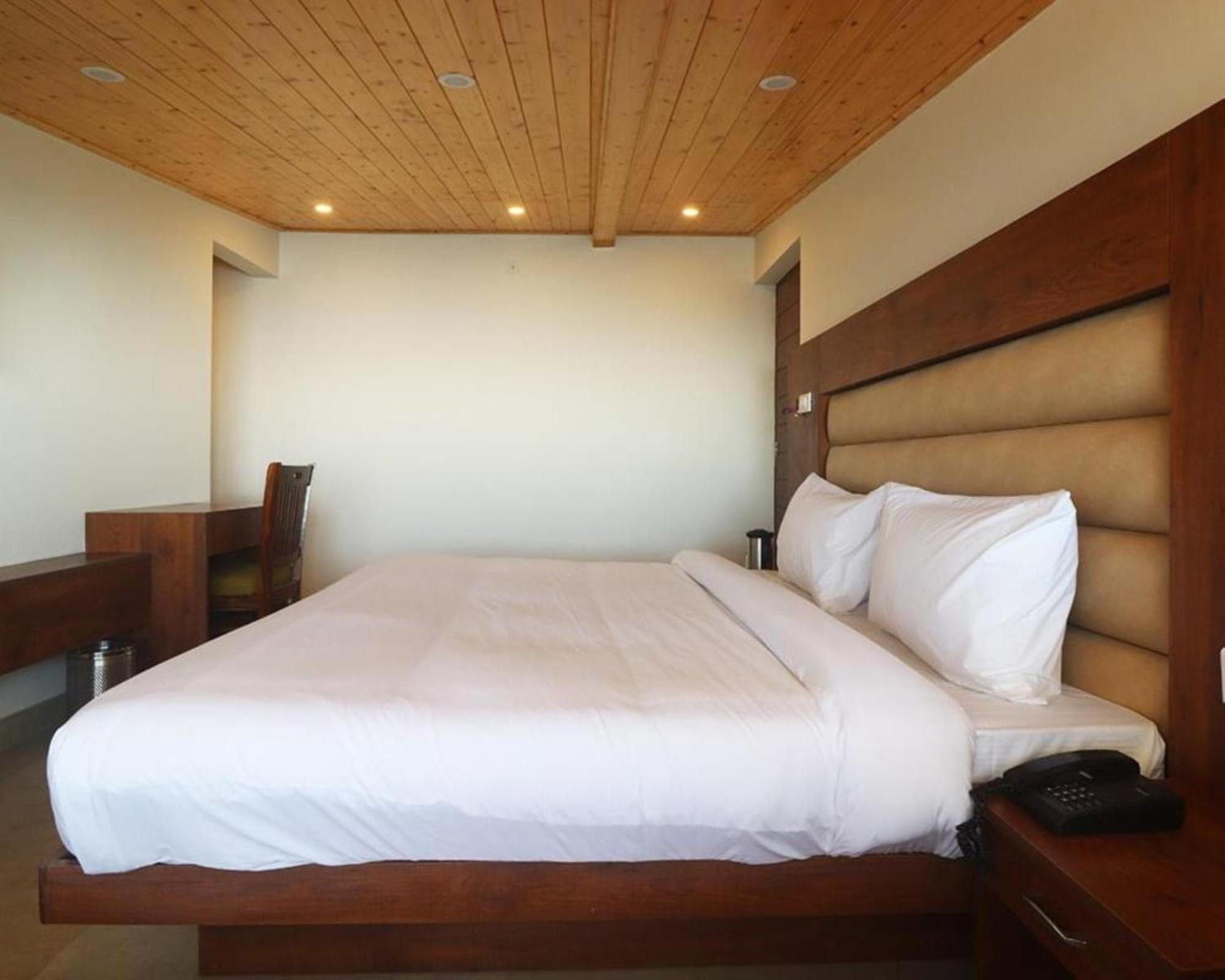 Hotel Mussoorie Heights Dehradun Buitenkant foto
